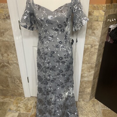 Calvin Klein Off The Shoulder Silver Lace Shudder Sleeve Gorgeous Long Gown  Sz