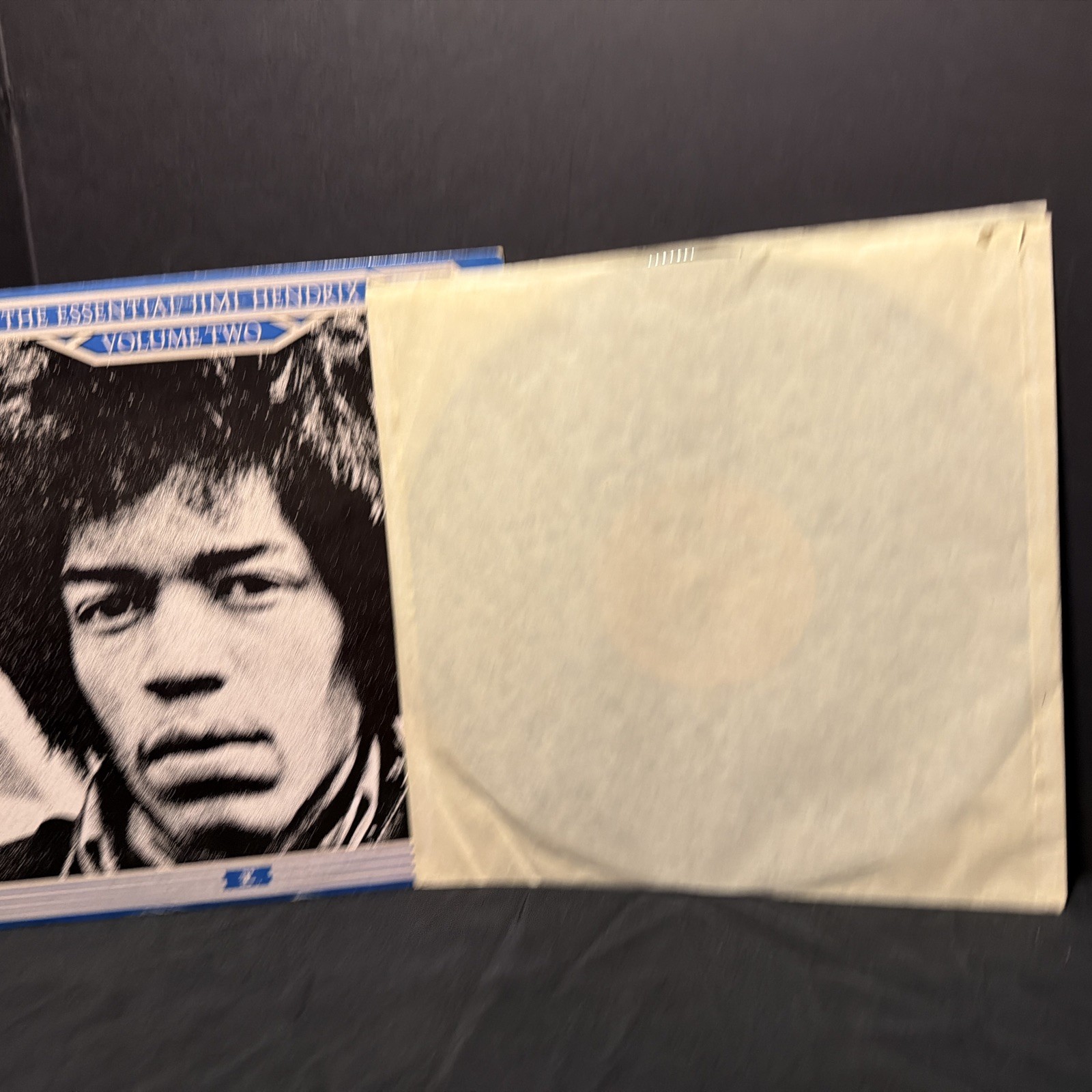 JIMI HENDRIX 1979 THE ESSENTIAL HENDRIX VOLUME TWO W/ 7" Gloria SINGLE EXCELLENT thumbnail 5