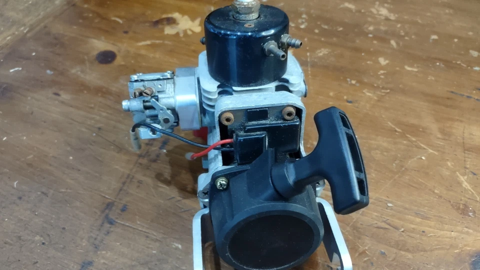 Vintage Außenborder RC Boot Gasmotor Motorteile oder Reparaturen - Bild 4 von 4