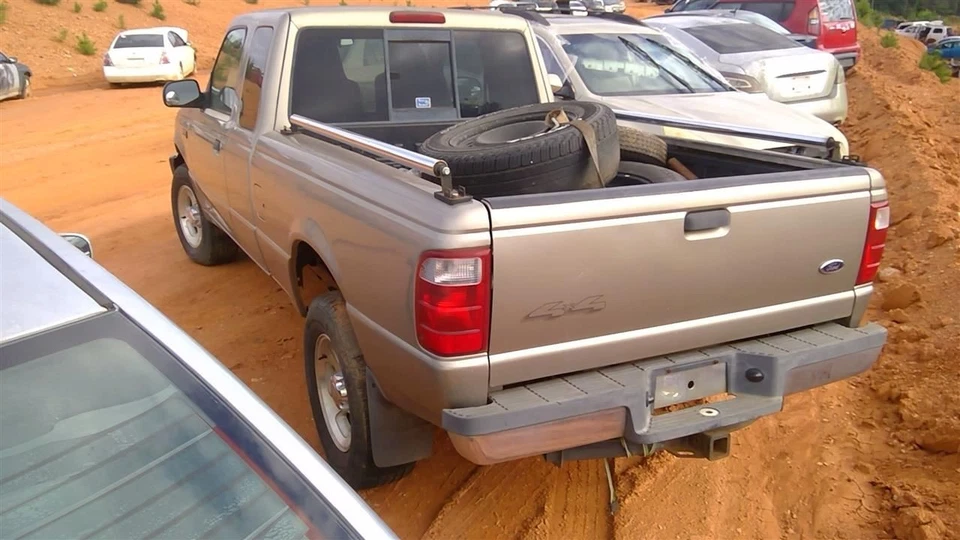 Radiador compatible con 00-08 MAZDA B-3000 258168 Foto 4 de 4