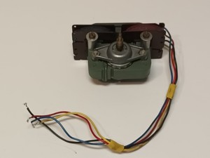 Telefunken TW 504 Plattenwechsler Motor / geprüft und funktioniert.