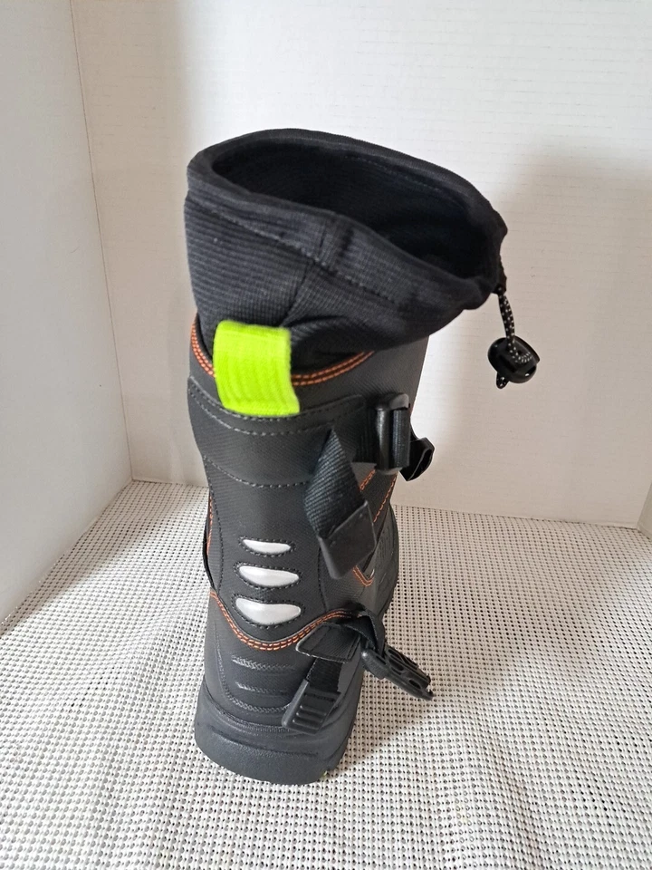 Bota de moto de nieve Castle Barrier pie derecho único para hombre verde defectos de repuesto Foto 3 de 4