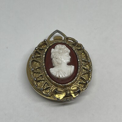 Pre-owned Watch and Cameo pendant Lucerne Swiss C