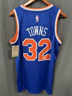 Karl Anthony Towns Signed New York Knicks Basketball Jersey AUTO JSA Sz L