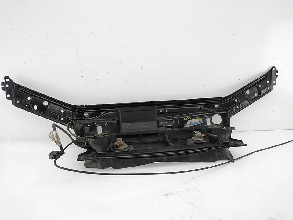 Volvo V70 XC70 Upper Radiator Core Support With Horns Fits 2001-2007 01 02 03 04 - Image 2 of 4
