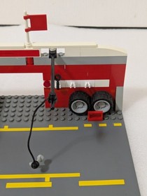 LEGO 8375 Ferrari F1 Pit Set Racers 2004