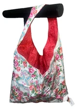 Drop Spinning Knitting Project bag, holds Yarn or Roving While Working