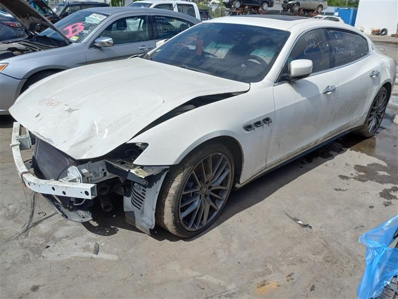 Maserati Quattroporte 2015 Right Tail light White