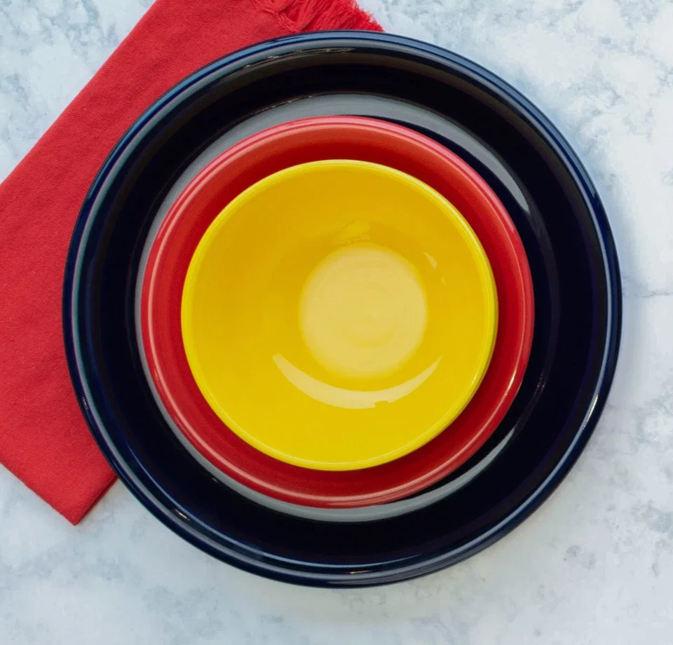 FIESTA BISTRO CUPÉ PROFUNDO NARCISO AMARILLO CEREAL CUENCO 22OZ 5.5" PORCELANA NUEVO EE. UU. Foto 3 de 4