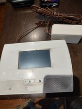 Honeywell LYNX Touch L5200 Series Control System with Power Supply