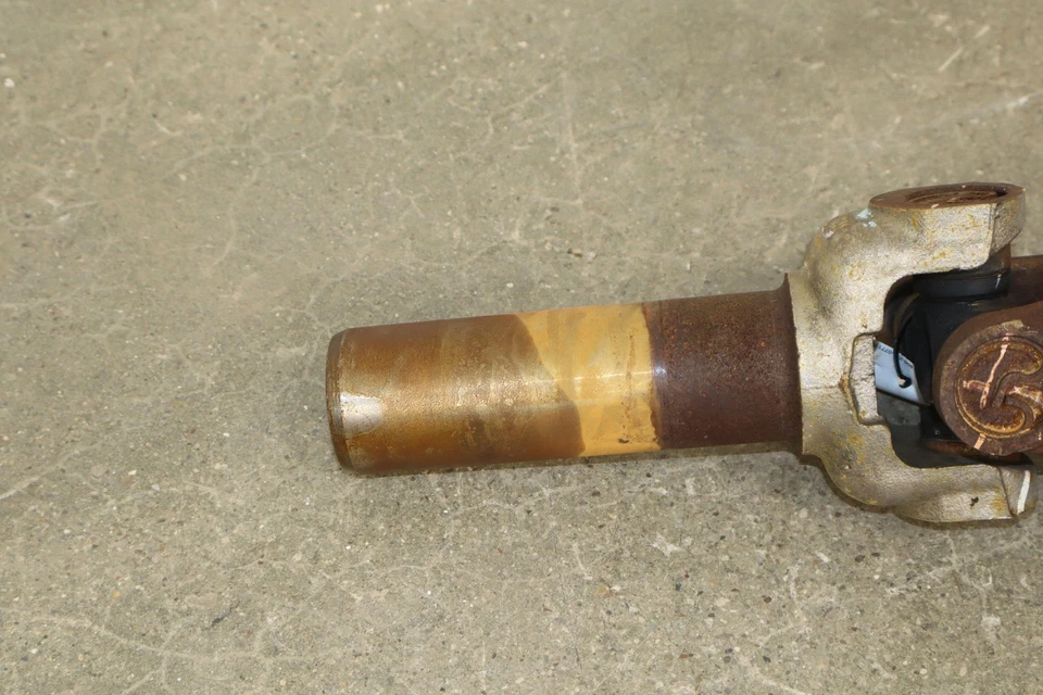 07-14 Chevy Suburban 4x4 Rear Driveshaft Assembly Good U-Joints — 第 2/4 张图片