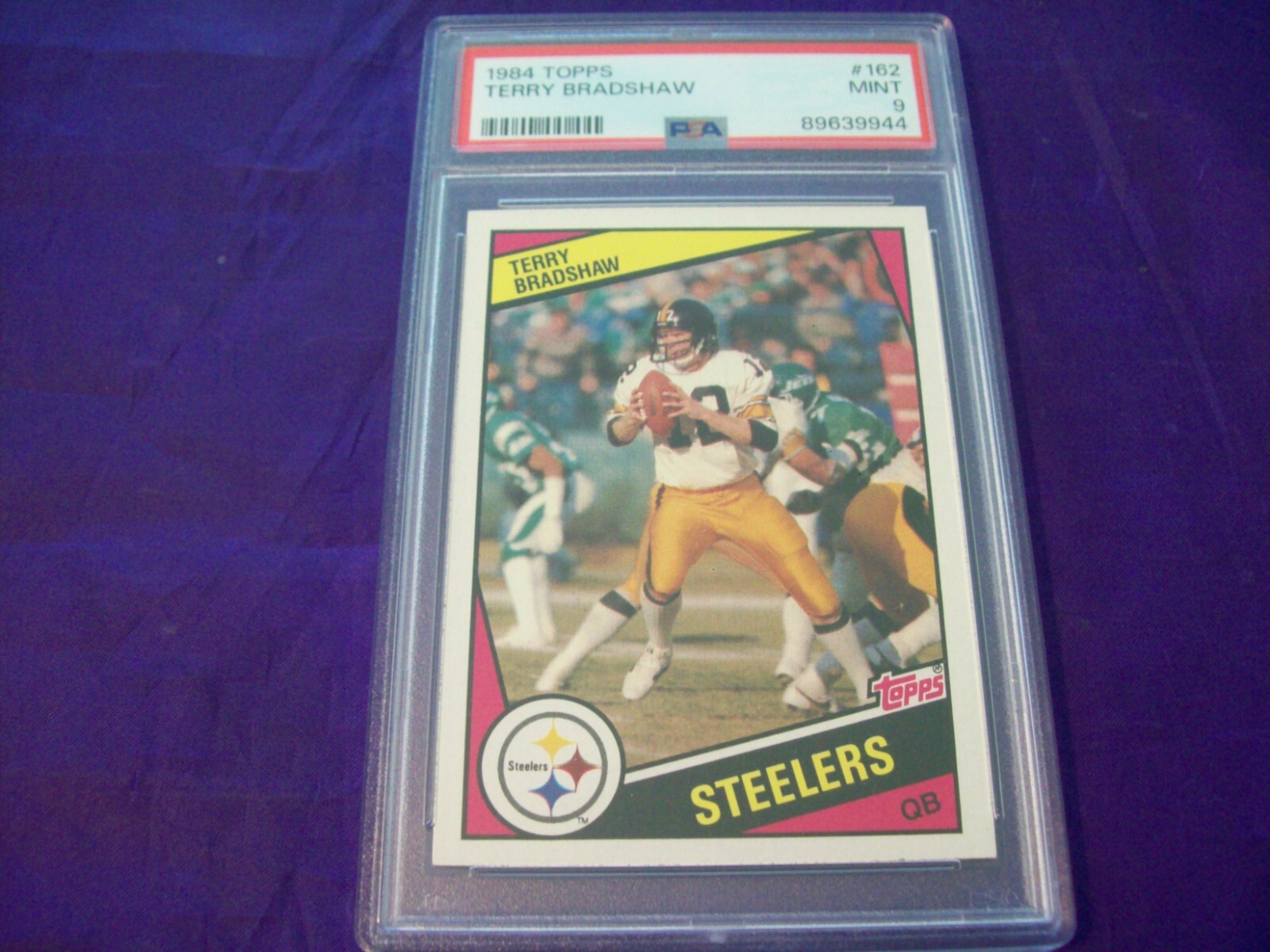 1984 TOPPS FOOTBALL #162 TERRY BRADSHAW (STEELERS) PSA 9