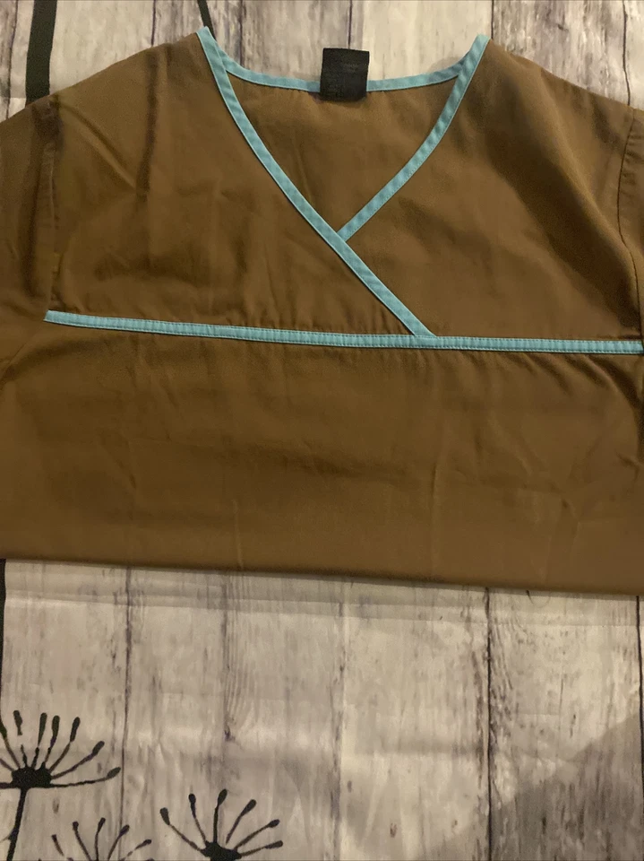 Blusa Médica MG Medgear Para Mujer Mediana Marrón/Verde azulado Cuello en V Bolsillos Camisa M Foto 2 de 3