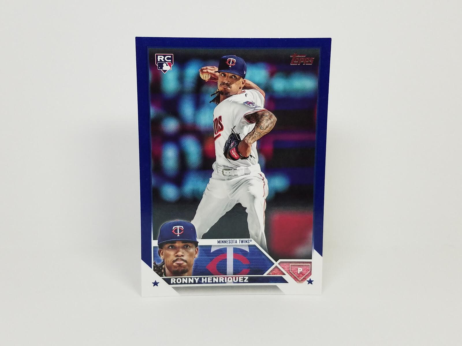 2023 Topps #372 Ronny Henriquez, Minnesota Twins (RC) - Royal Blue Parallel, SP