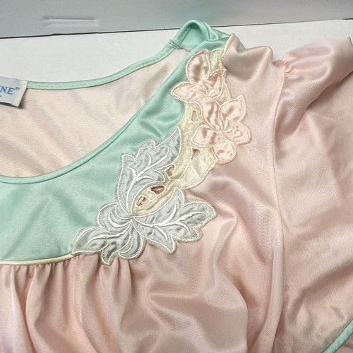 Vintage Lorraine Pink Mint Green 2 pc Nightgown and Robe Medium Floral Nylon - Picture 13 of 17