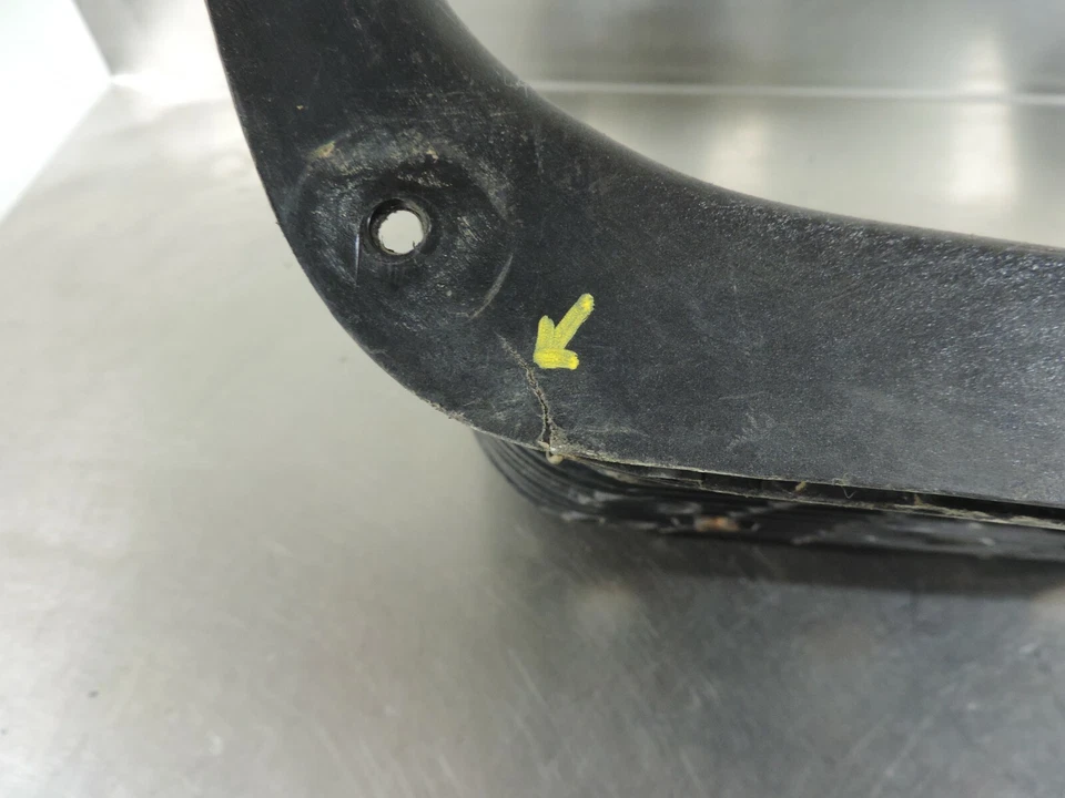 1995 Polaris Xplorer 400 4x4 Left Footwell Foot Well Running Board  - Image 4 of 4