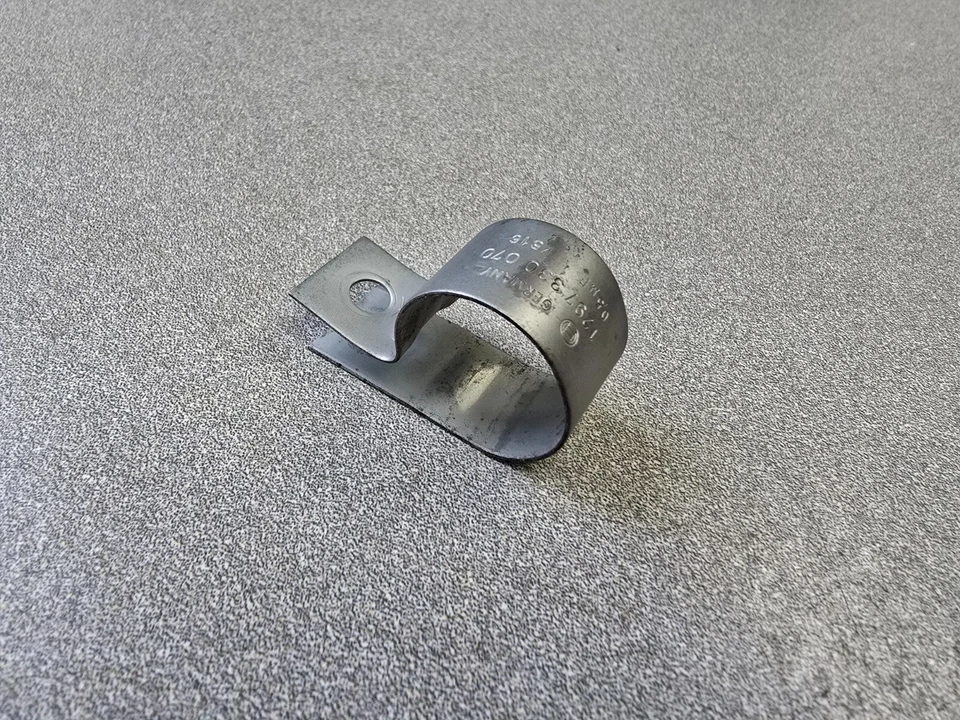 EXCELENTE ORIGINAL PORSCHE 911 912 RADIO SUPRESOR DE RUIDO 0.5 uf SOPORTE 516 1965 Foto 2 de 4