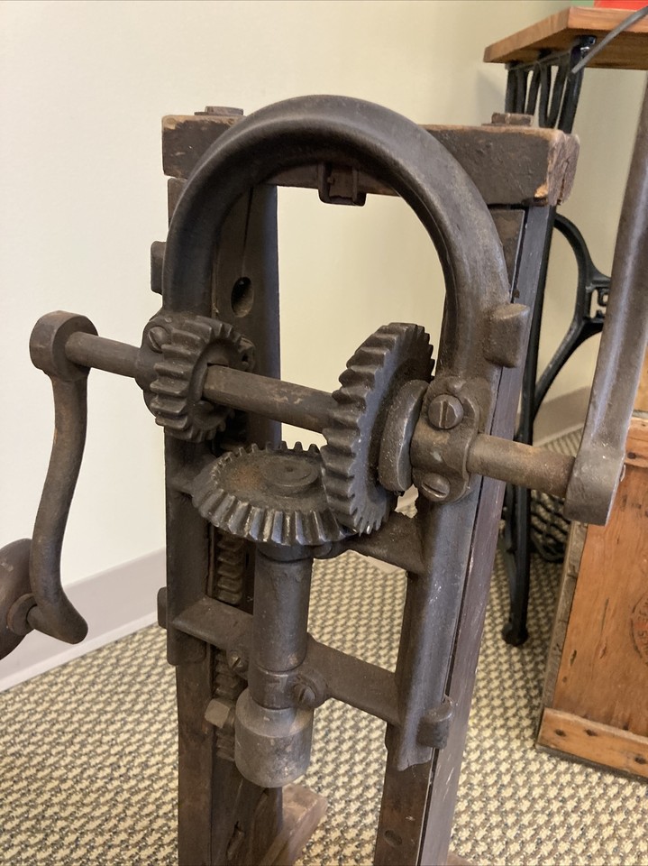 Antique Barn Beam Auger Drill Wood Cast Iron Cliffs Mine Ishpeming