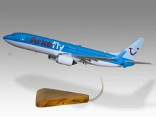 Boeing 737-800 Arkefly Desk Wood Airplane New Model Small Scale 1/130