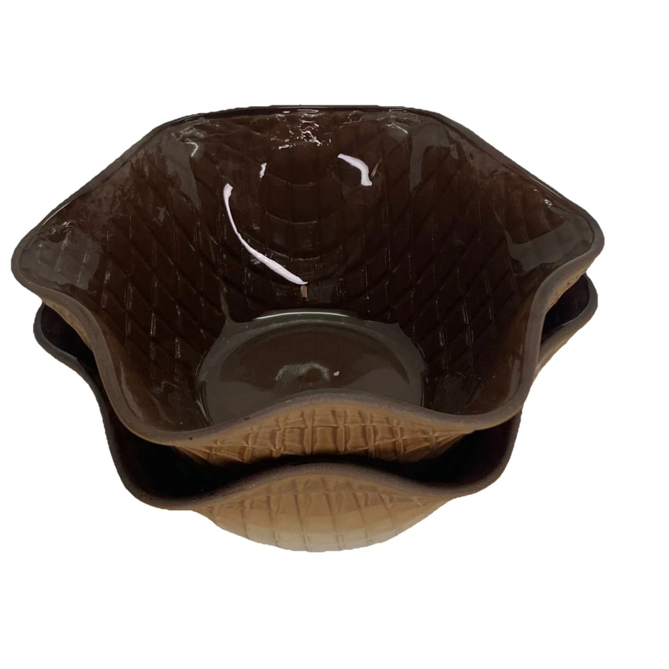 Bormioli Rocco Vintage Molded Glass Waffle Cone Ice Cream Bowls Set 2 Made Italy - Image 2 of 4