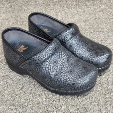 Dansko Black Silver STARBURST Medallion Embossed XP CLOGS Sz EU 36 US 5.5-6