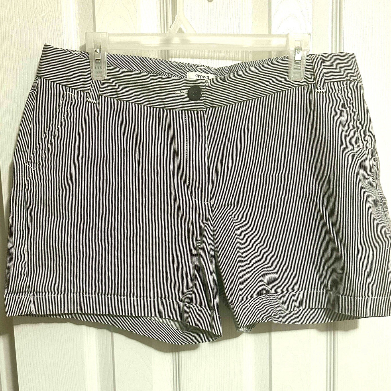 Crown & Ivy Womens Blue Printed Chino Shorts Size 12 Preppy Pockets Flat Front