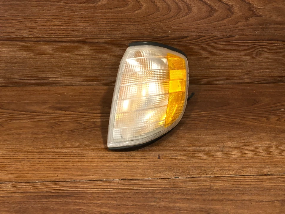 MERCEDES W140 S500 S420 S320 1995-1999 LUZ DE ESQUINA DELANTERA IZQUIERDA OEM Foto 4 de 4