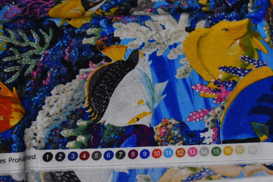 four seasons DAVID TEXTILES cotton fabric FISH SEA LIFE coral 1 Yard X 44" - Image 4 of 4