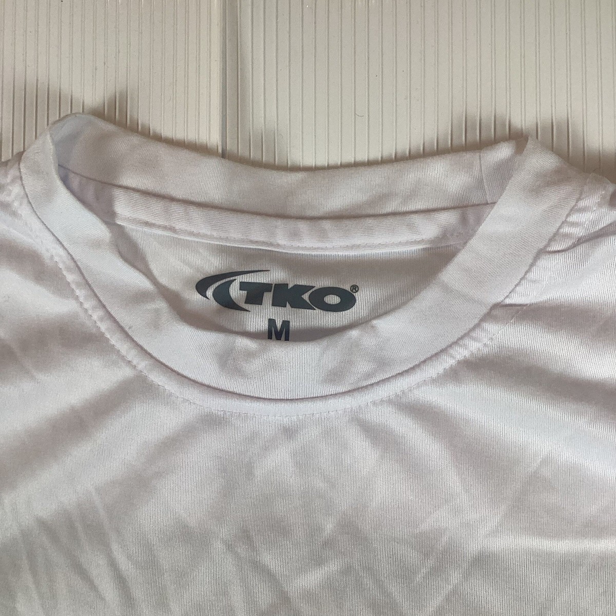 TKO Mens T Shirt Size M Medium Top Short Sleeve Crew Neck White