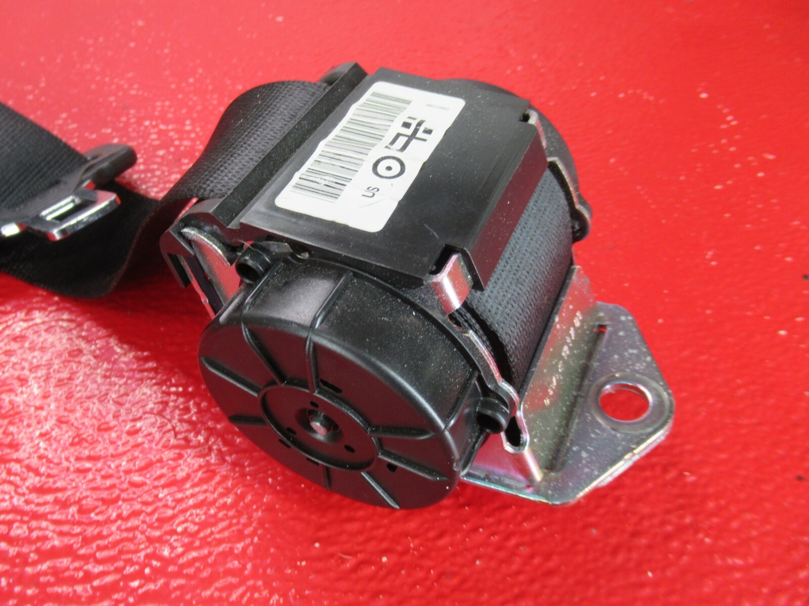 BMW E84 Rear Right or Left Safety Seat Belt Tensioner Retractor 