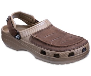 crocs wide fit