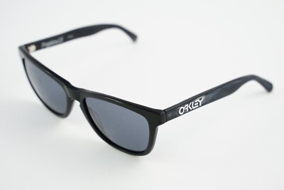 Pre-Owned OO2043-01 Oakley FROGSKINS LX 56-16 Polished Black