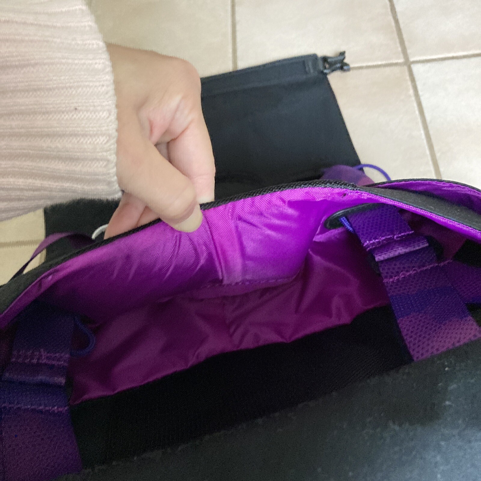 Nike Backpack Mog Bolt  Black Purple Gym Bag Running Training Expandable 2014