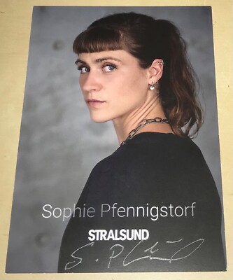 Sophie Pfennigstorf Original signierte Autogrammkarte Stralsund Autogramm TV #20