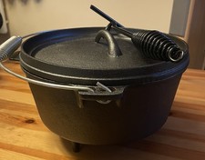 Cast Iron 3 Litre Dutch Oven cooking pot with lid 