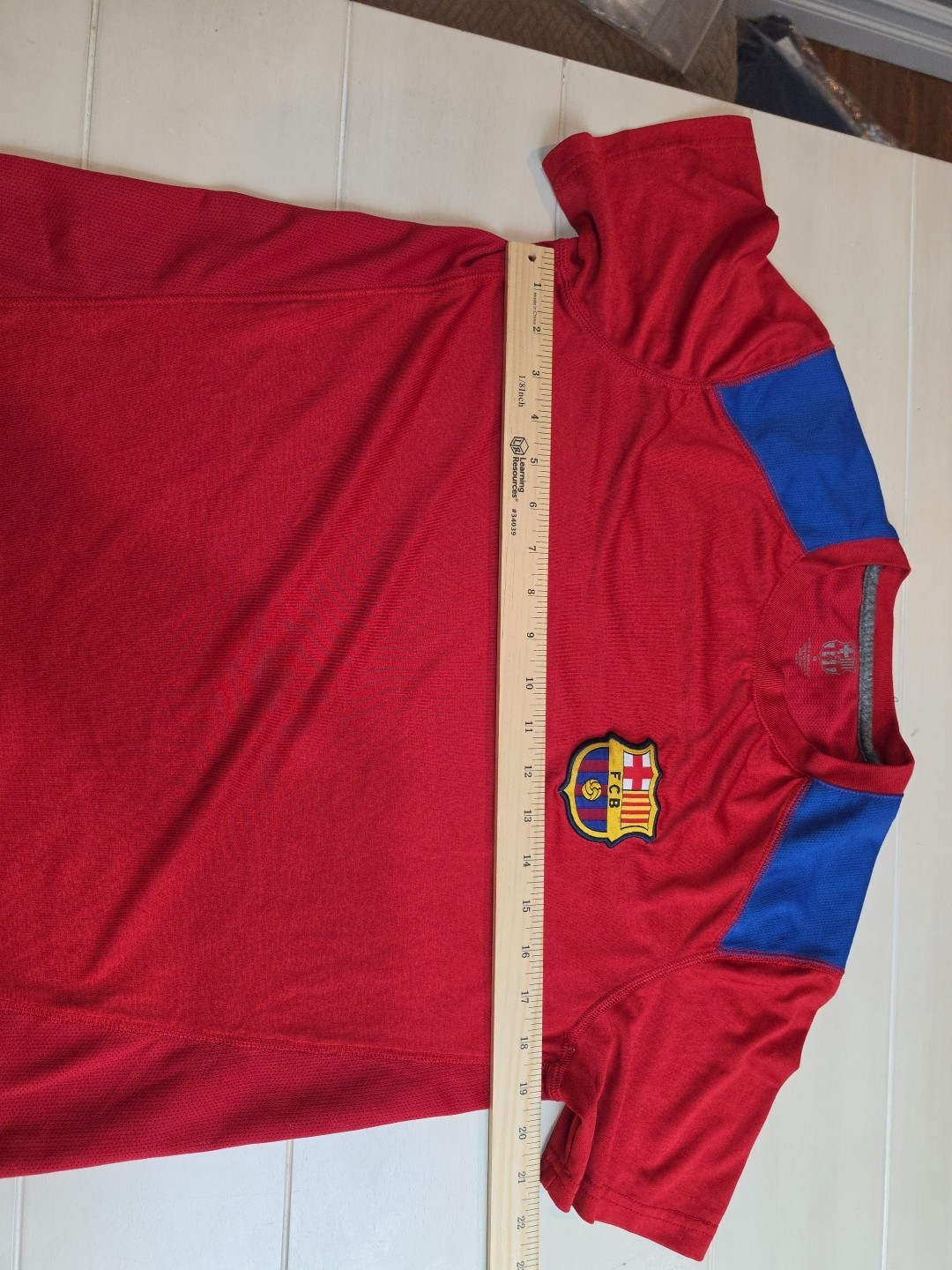 FC Barcelona Short Sleeve Performance Shirt With Logo Mens Medium view 4