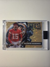 Wild Card QB1 On The Clock Patrick Mahomes Serial Numbered 2/3 Trading Card