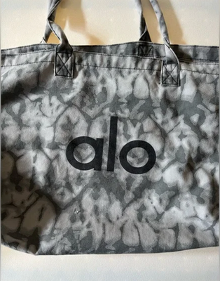 Alo Yoga Tote Bag Large Gray Canvas Tie Dye – Beach / Gym Bag