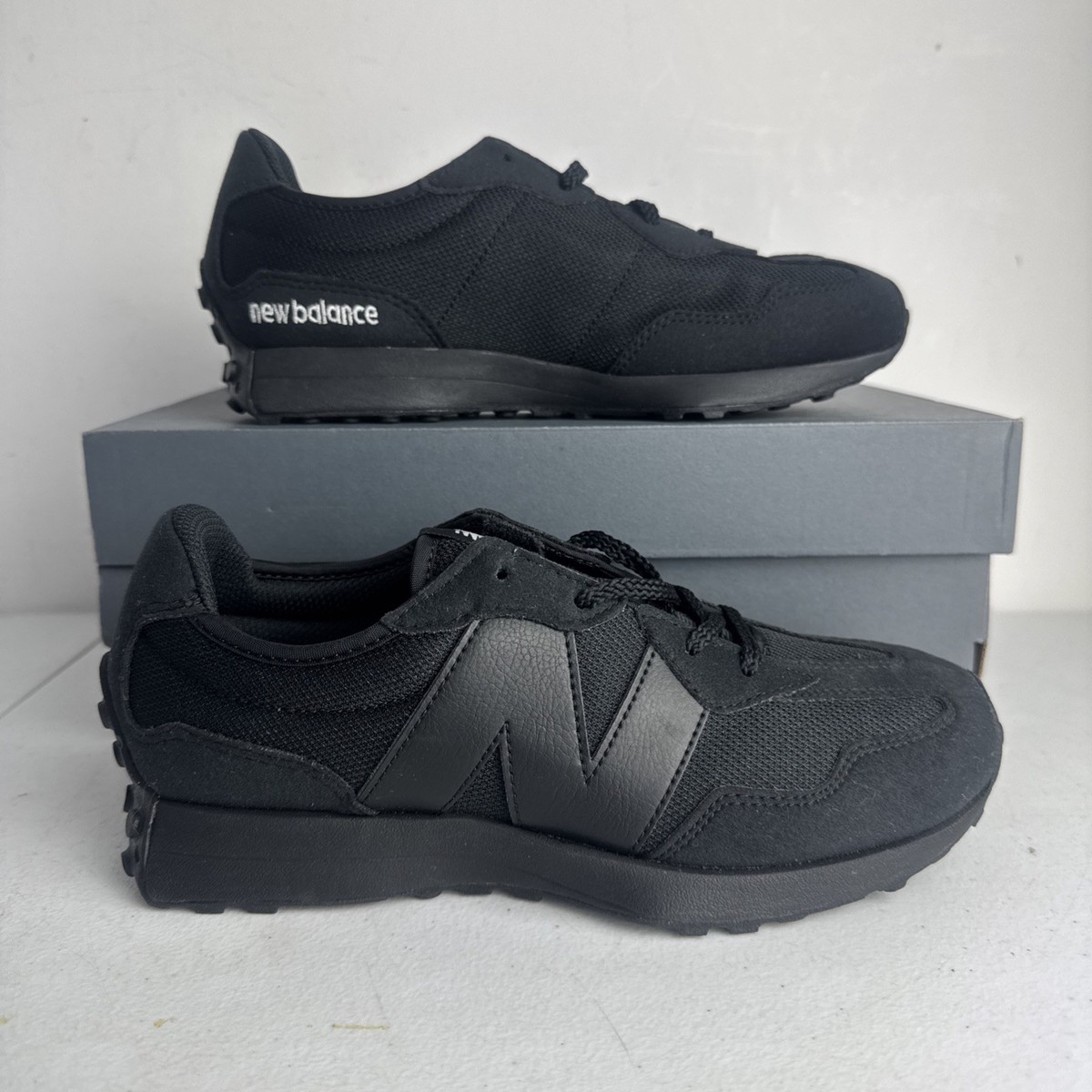 New Balance 327 Women's Trainers Size UK Triple Black Brand