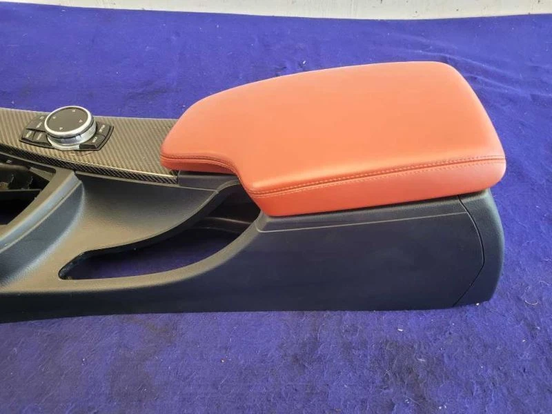 BMW M4 F82 F83 2015-2020 consola central piso delantero iDrive tapa roja negra Foto 3 de 4