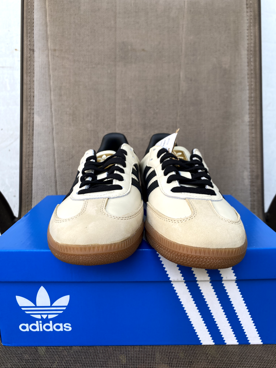 adidas gazelle silver green womens adidas Samba OG 'Cream White/Sand Strata'