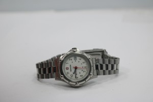 Wenger Swiss Stainless Steel Ladies Watch 7020X New  