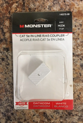Monster 140278-00 Just Hook It Up CAT 5e In-Line RJ45 Coupler