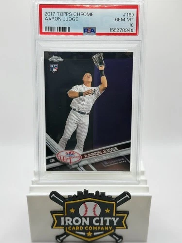 2017 Topps Chrome - Aaron Judge #169 Catching (RC) PSA 10 New York Yankees