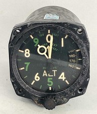 ORIGINAL WWII RAF AIRCRAFT INSTRUMENT RAF SPITFIRE MK. XIV ALTIMETER - KELVIN