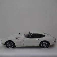 Autoart 1/18 Toyota 2000GT Coupe Diecast Model Car Used
