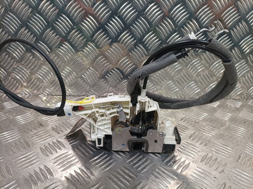 Mercedes Sprinter 906 / Crafter MK1 Rear Door Lock Latch Right A9067401035 - Picture 3 of 8