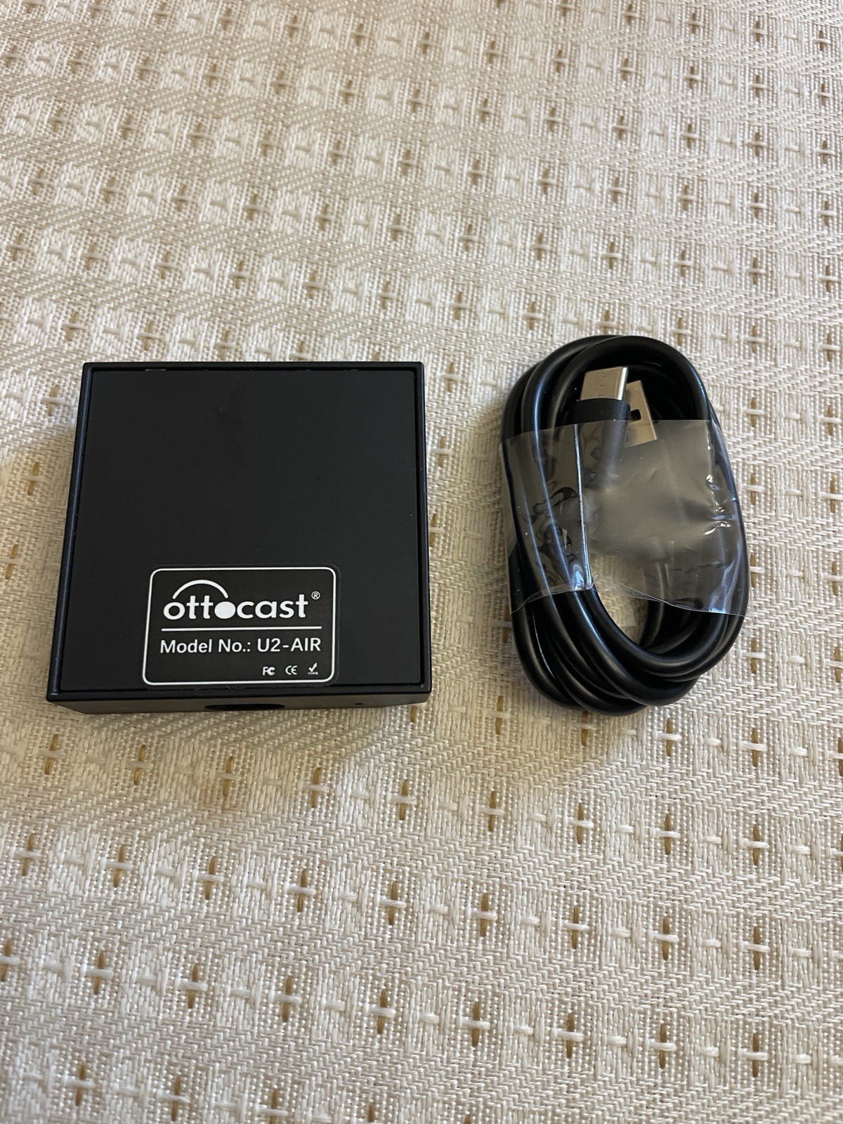 OTTOCAST U2-AIR Wireless CarPlay Adapter - Apple CarPlay Wireless Adapter