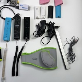 Nintendo Wii Black Console RVL-001 Bundle W/ lots of Accessories & Game Tested