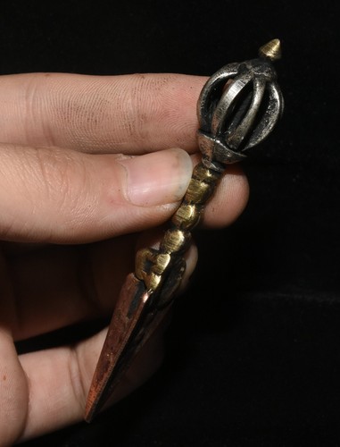 8.5CM Old Tibetan Silver Bronze Phurba Dagger Holder Faqi Fa Qi Amulet Pendant - Picture 11 of 11